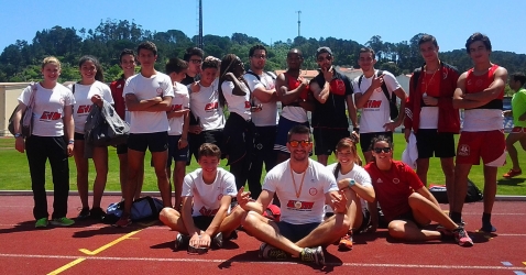 JV com o vigésimo título distrital consecutivo de Absolutos