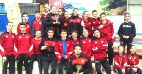JV com dois títulos coletivos no Distrital de Juniores