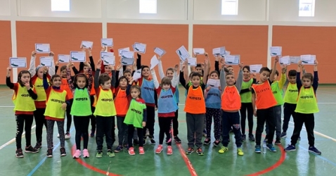 JV organizou o Torneio Kids Athletics com crianças do 1º ciclo