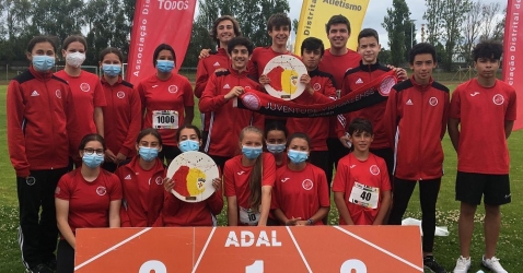 Atletas do JV conquistaram títulos coletivos no Campeonato Distrital de Iniciados