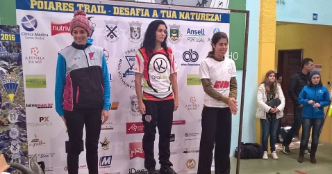 Bárbara Fernandes no pódio do Poiares Trail