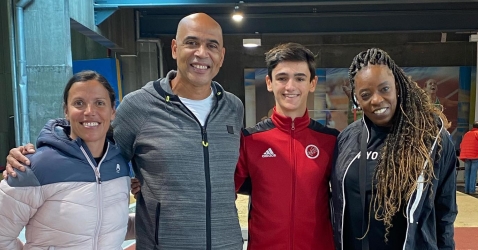 André, Eduardo e Cátia estiveram com o treinador bicampeão Olímpico Nélio Moura