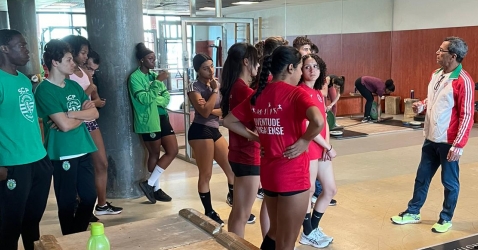 ATLETAS DO JV PRESENTES NA CONCENTRAÇÃO DE MEIO-FUNDO E SALTOS EM LISBOA