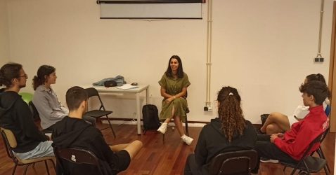 PSICÓLOGA SARA OLIVEIRA E JUVENTUDE VIDIGALENSE EM COLABORAÇÃO