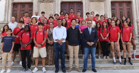 EQUIPAS SUB-18 HOMENAGEADAS NA CÂMARA MUNICIPAL DE LEIRIA